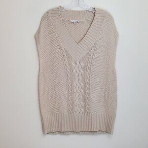 Flat White oatmeal knit V-neck sweater vest